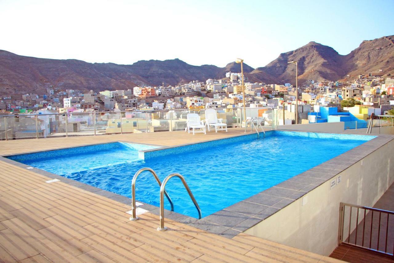 Apartment With Pool In منديلو المظهر الخارجي الصورة
