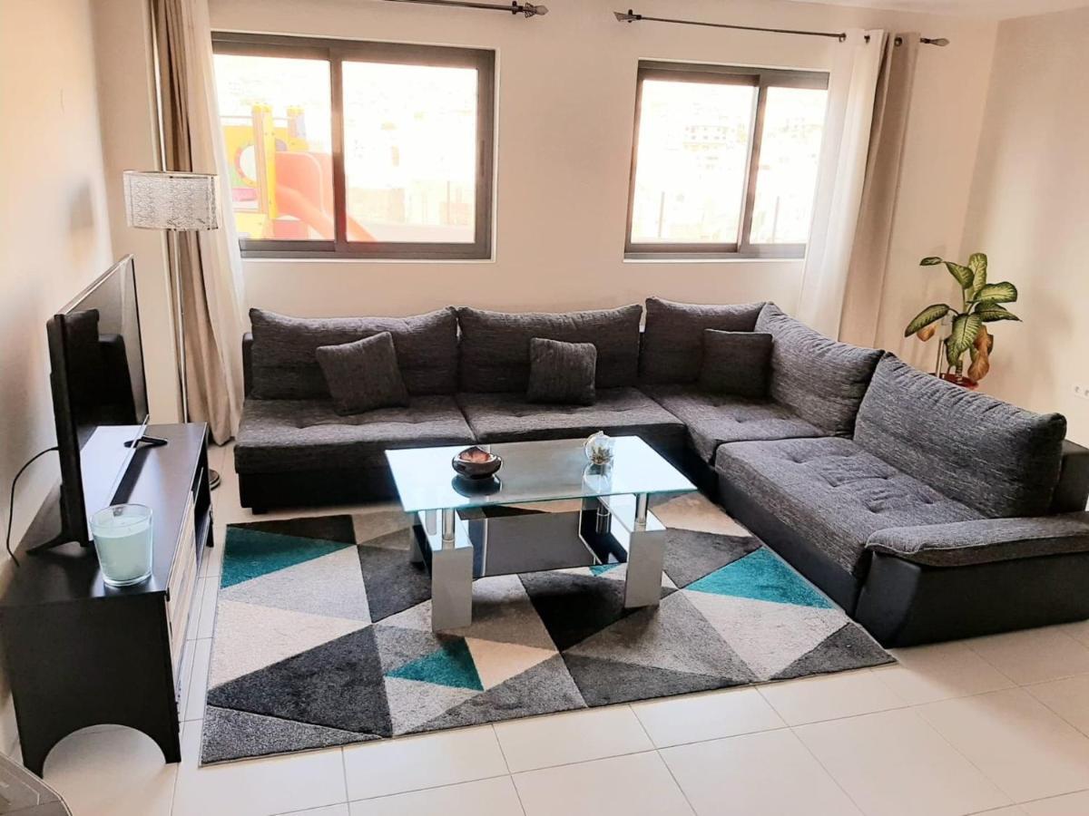 Apartment With Pool In منديلو المظهر الخارجي الصورة
