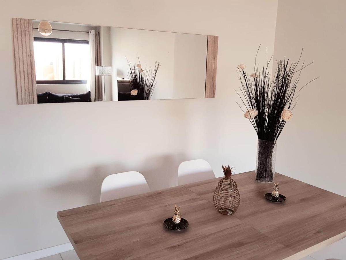 Apartment With Pool In منديلو المظهر الخارجي الصورة